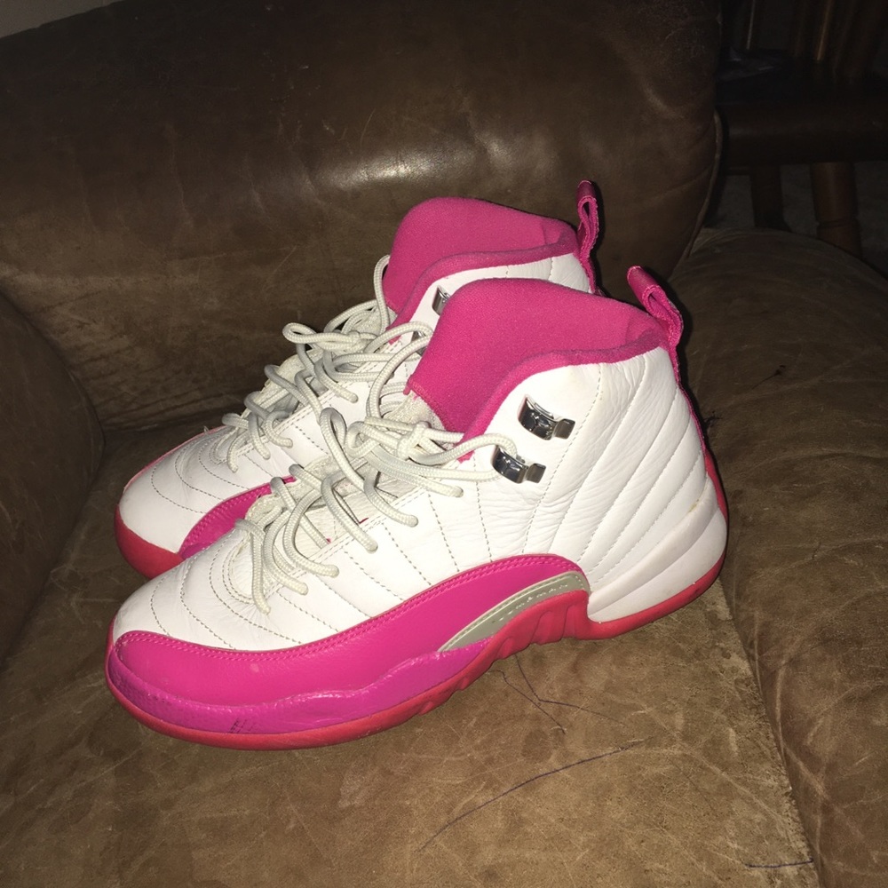 Retro 12s Pink,Grey and white